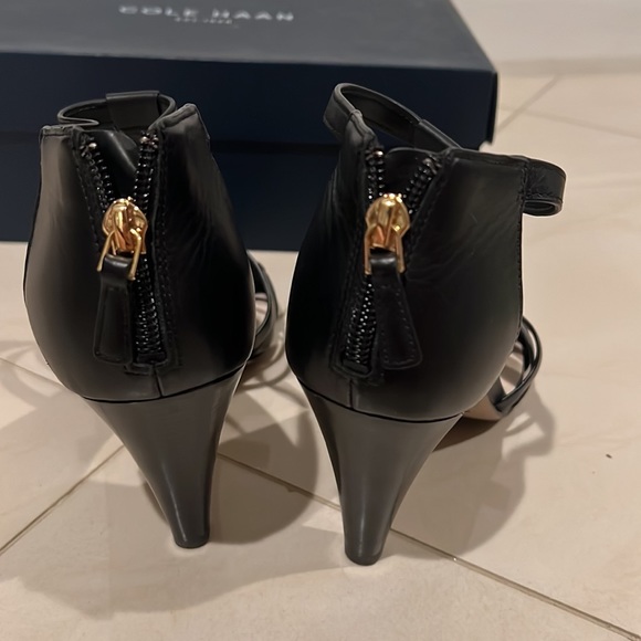 Coke Haan heels - Picture 3 of 7